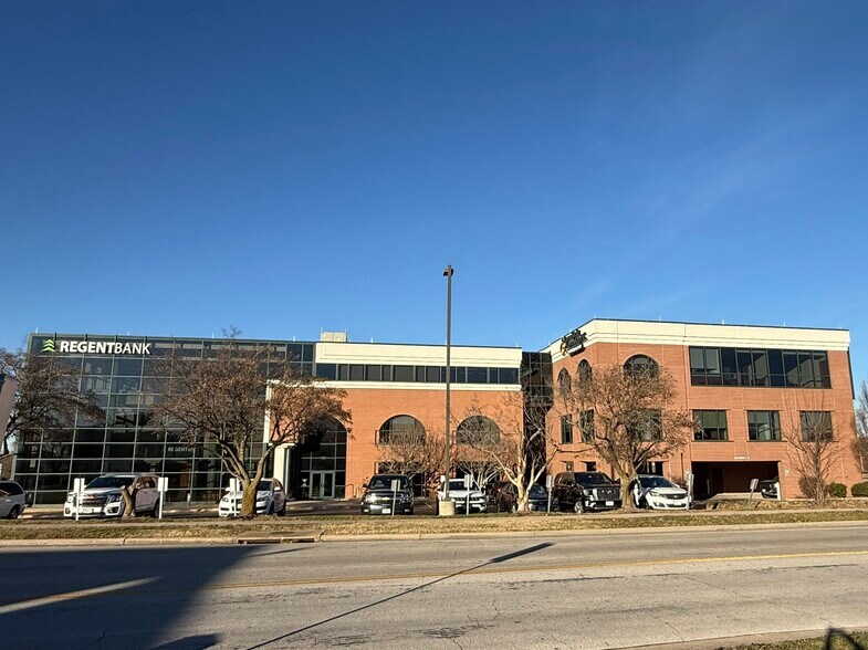 3271 E Battlefield St, Springfield, MO à louer - Photo de l’immeuble – Image 3 sur 25