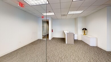 1111 Brickell Ave, Miami, FL à louer Photo intérieure– Image 2 sur 3