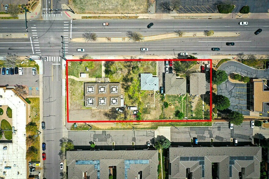901-947 S Monaco Pky, Denver, CO à vendre - Photo de l’immeuble – Image 1 sur 14
