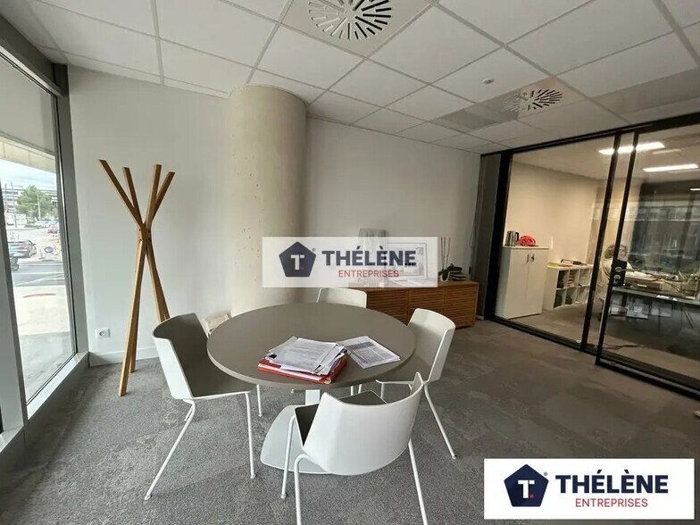 Bureau dans Castelnau-le-Lez à louer - Photo de l’immeuble – Image 2 sur 6