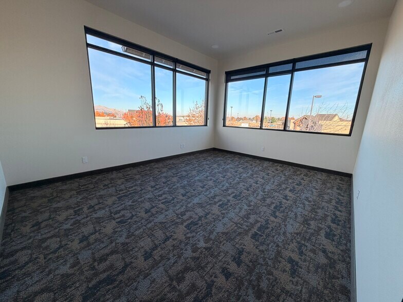 30 S Louisiana St, Kennewick, WA à louer - Photo intérieure – Image 3 sur 18