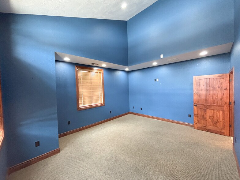 2627 W Republic Rd, Springfield, MO à louer - Photo de l’immeuble – Image 3 sur 13