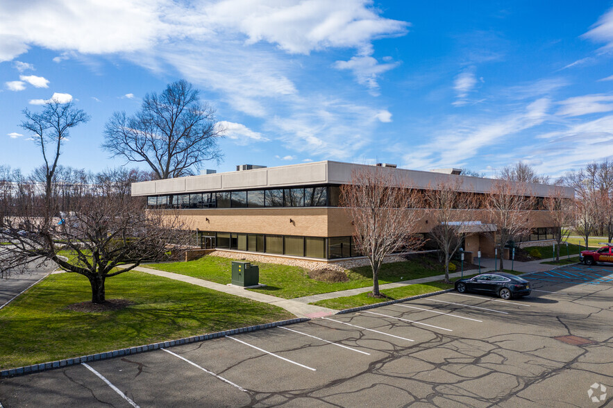 330 Passaic Ave, Fairfield, NJ à louer - Photo de l’immeuble – Image 3 sur 4