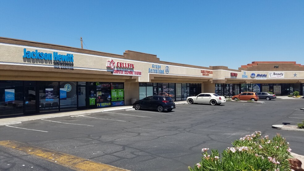 3160 E Desert Inn Rd, Las Vegas, NV à louer - Photo de l’immeuble – Image 3 sur 6