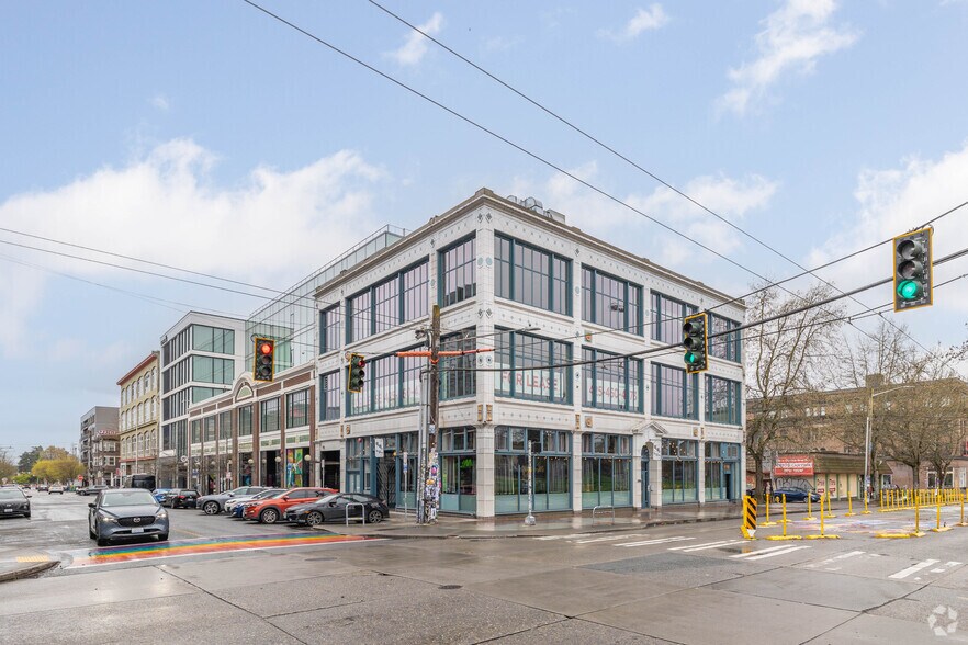 1021 E Pine St, Seattle, WA à louer - Photo de l’immeuble – Image 1 sur 5