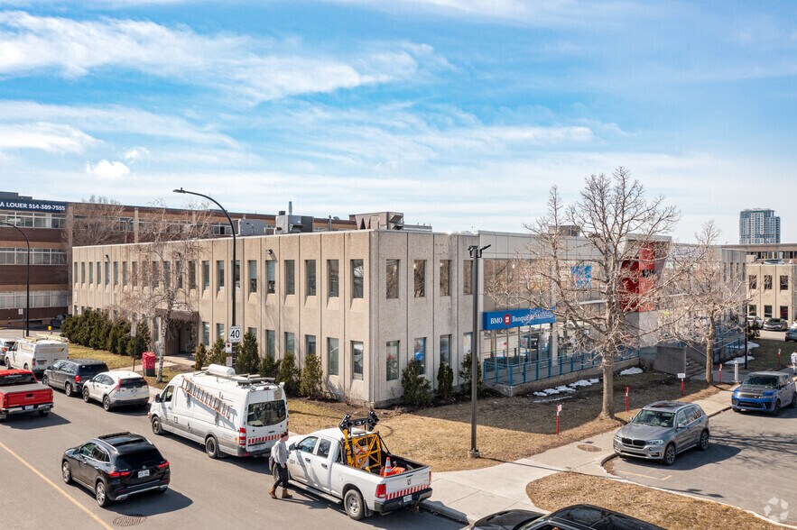 9150 Boul De L'acadie, Montréal, QC à louer - Photo de l’immeuble – Image 2 sur 4