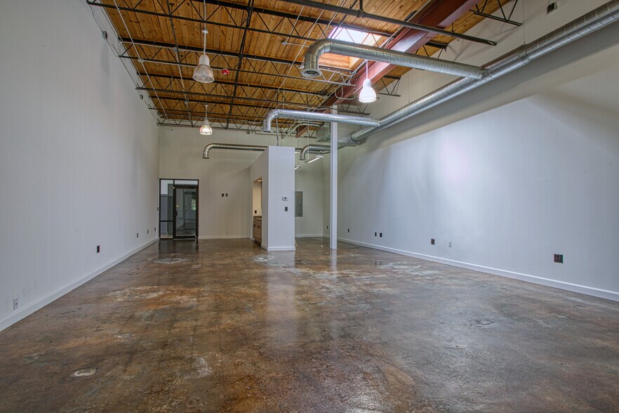 5256 Peachtree Rd, Atlanta, GA à louer - Photo intérieure – Image 2 sur 24