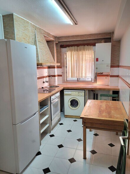 Immeuble residentiel dans Madrid, Madrid à vendre - Photo intérieure – Image 3 sur 6