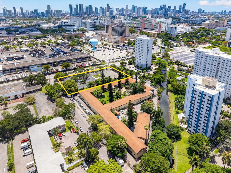1902 NW 14th Ave, Miami, FL à vendre - Photo principale – Image 1 sur 27