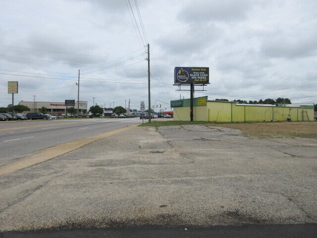749-757 Bultman Dr, Sumter, SC à vendre - Photo de l’immeuble – Image 2 sur 5