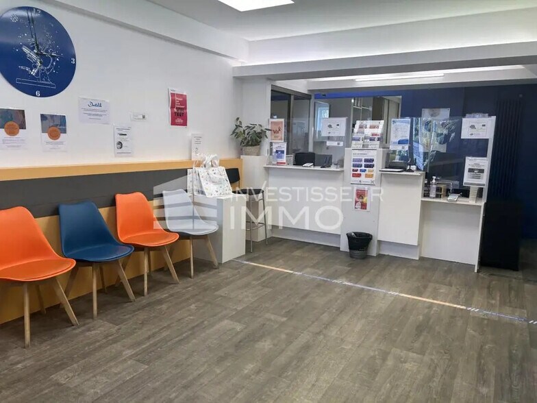 Local commercial dans Sainte-Geneviève-des-Bois à vendre - Photo de l’immeuble – Image 3 sur 4