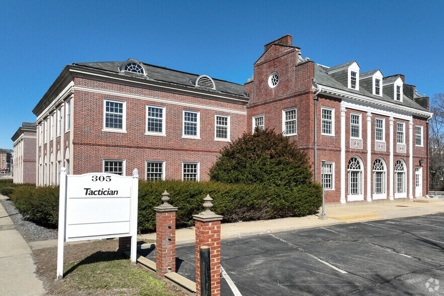 305 N Main St, Andover, MA à louer - Photo de l’immeuble – Image 2 sur 11