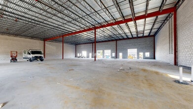 100 Business Park Dr, Freehold, NJ à louer Numérisation 3D Matterport– Image 1 sur 8