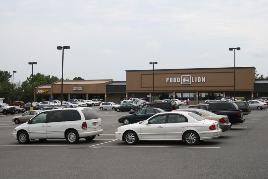 200 Richmond Hwy, Amherst, VA à louer - Photo principale – Image 1 sur 6