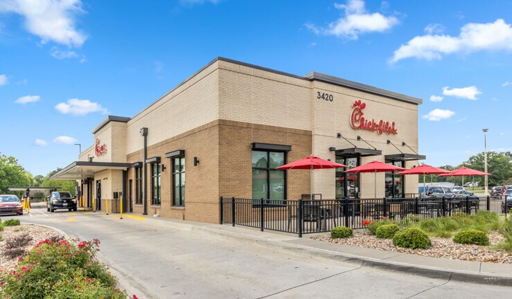 3420 Lamar Ave, Paris, TX à vendre - Photo de l’immeuble – Image 2 sur 9