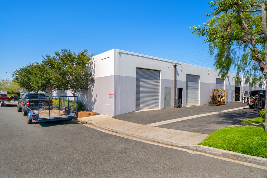 15131-15151 Goldenwest Cir, Westminster, CA à louer - Photo de l’immeuble – Image 3 sur 13