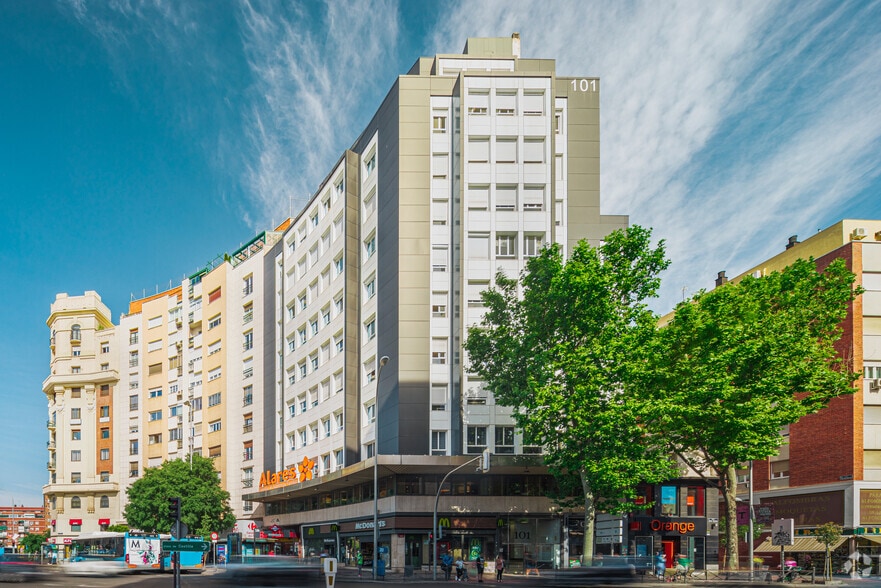 Calle de Bravo Murillo, 101, Madrid, Madrid à louer - Photo principale – Image 1 sur 4