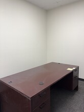 1232 E Broadway Rd, Tempe, AZ à louer Photo intérieure– Image 2 sur 6