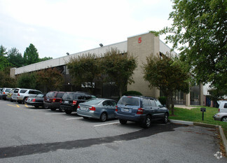 Plus de détails pour 5 Skyline Dr, Hawthorne, NY - Local d'activités à louer