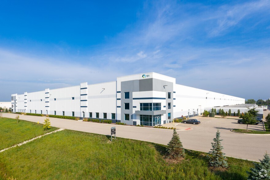 191 E North Ave, Carol Stream, IL à louer - Photo principale – Image 1 sur 8