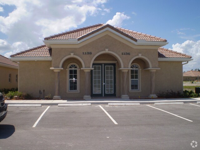 1136-1138 Cypress Glen Cir, Kissimmee, FL à vendre - Photo de l’immeuble – Image 2 sur 19