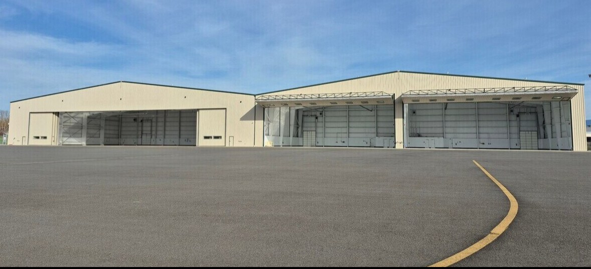 12020 Higgins Airport Way, Burlington, WA à louer Photo principale– Image 1 sur 5