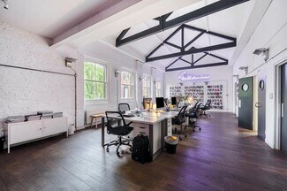 Plus de détails pour 38 Kingsland Rd, Londres - Bureau à louer
