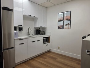 9025 Wilshire Blvd, Beverly Hills, CA à louer Photo intérieure– Image 2 sur 4