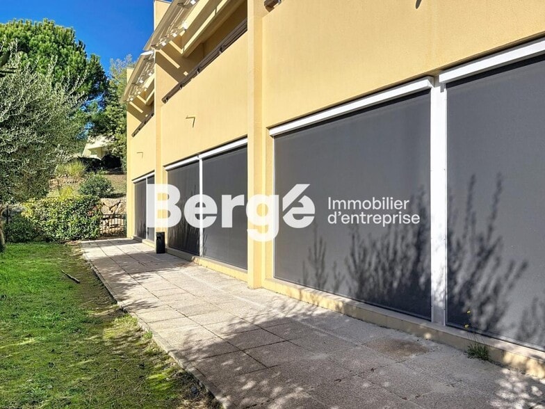 1300 Route Des Cretes, Valbonne à louer - Photo de l’immeuble – Image 1 sur 11