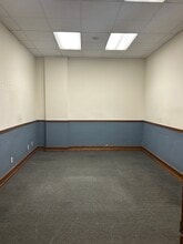302 E Howard St, Hibbing, MN à louer Photo intérieure– Image 2 sur 7