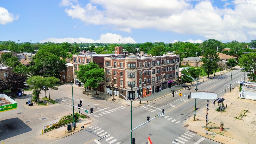 808 W 76th St, Chicago, IL à vendre - Photo de l’immeuble – Image 1 sur 5