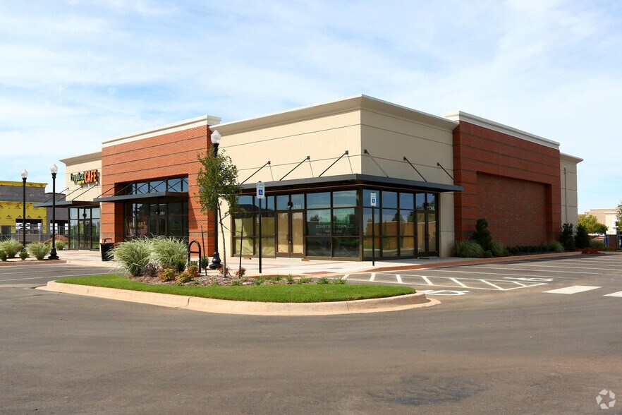 2162-2166 24th Ave NW, Norman, OK à vendre - Photo de l’immeuble – Image 2 sur 4