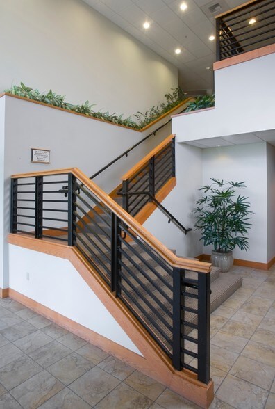 11980 NE 24th St, Bellevue, WA à louer - Autre – Image 2 sur 8