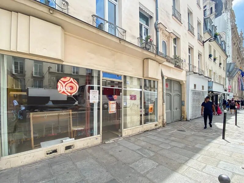 Rue Du Faubourg Saint-Martin, Paris à louer Photo de l’immeuble– Image 1 sur 5