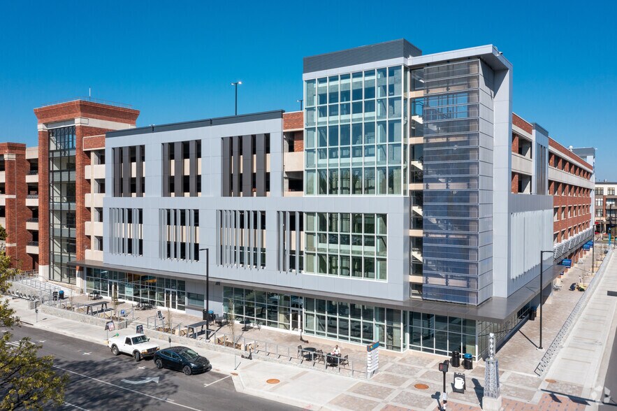 405 S Limestone, Lexington, KY à louer - Photo de l’immeuble – Image 2 sur 30