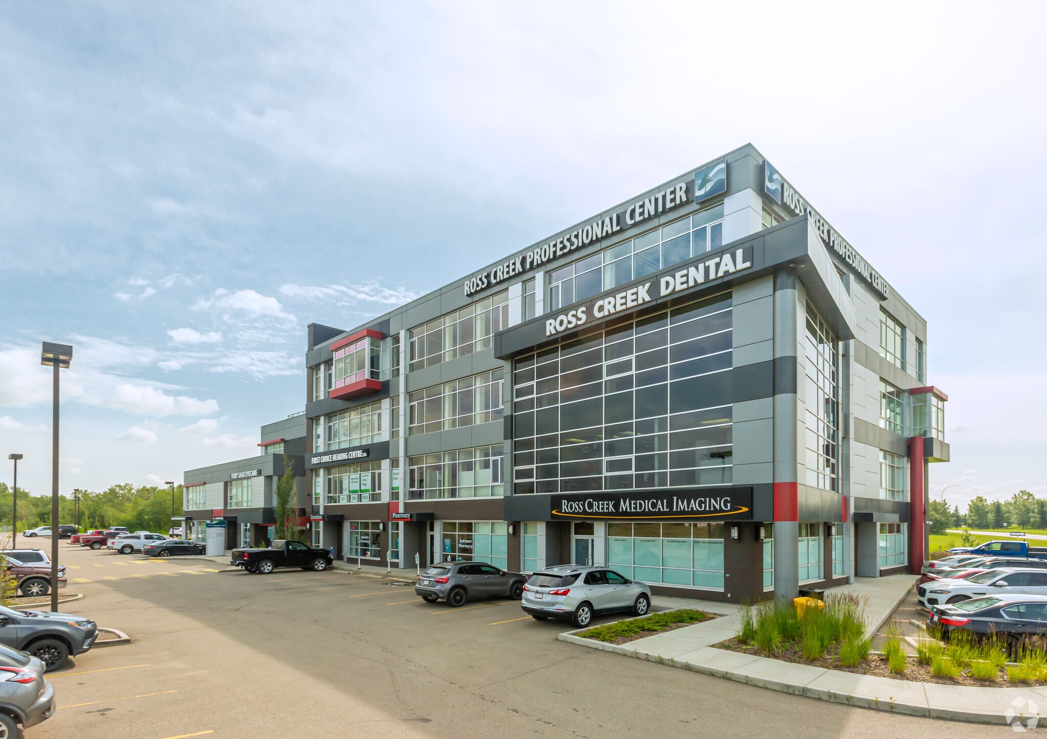 10101 86th Ave, Fort Saskatchewan, AB à louer Photo principale– Image 1 sur 3