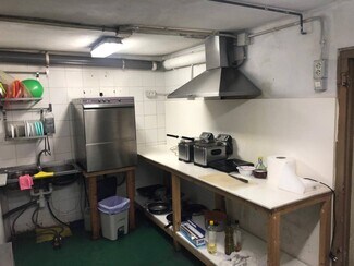 Plus de détails pour Local commercial à louer
