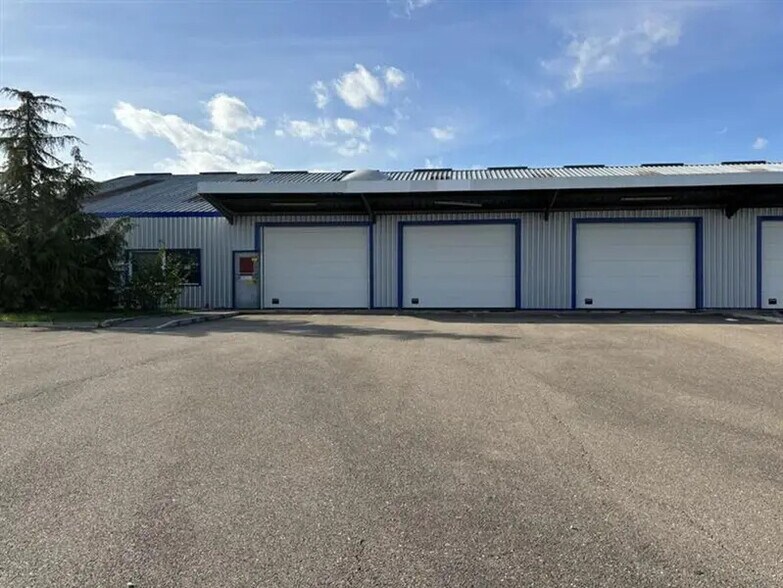 4 Rue Jean Moulin, Couchey à louer - Photo de l’immeuble – Image 3 sur 5