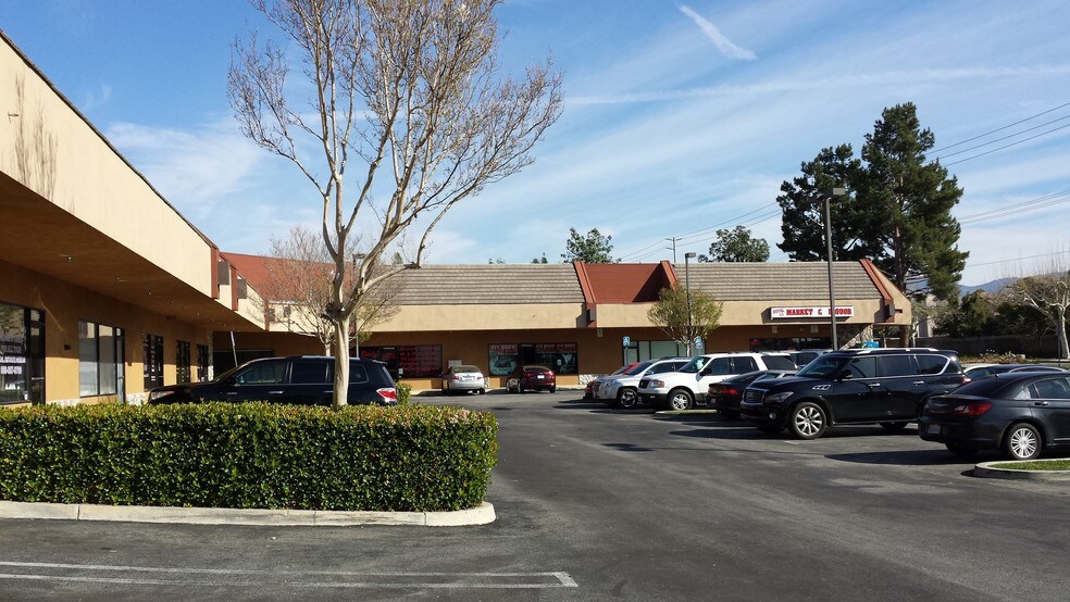17070 Walnut Village Pky, Fontana, CA à louer - Photo de l’immeuble – Image 2 sur 4