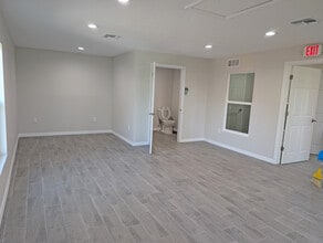 550 Martin Road, Palm Bay, FL à louer Photo intérieure– Image 2 sur 7