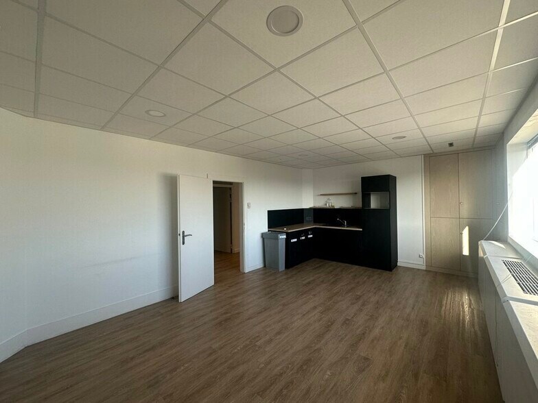 Bureau dans Schiltigheim à vendre - Photo intérieure – Image 2 sur 9