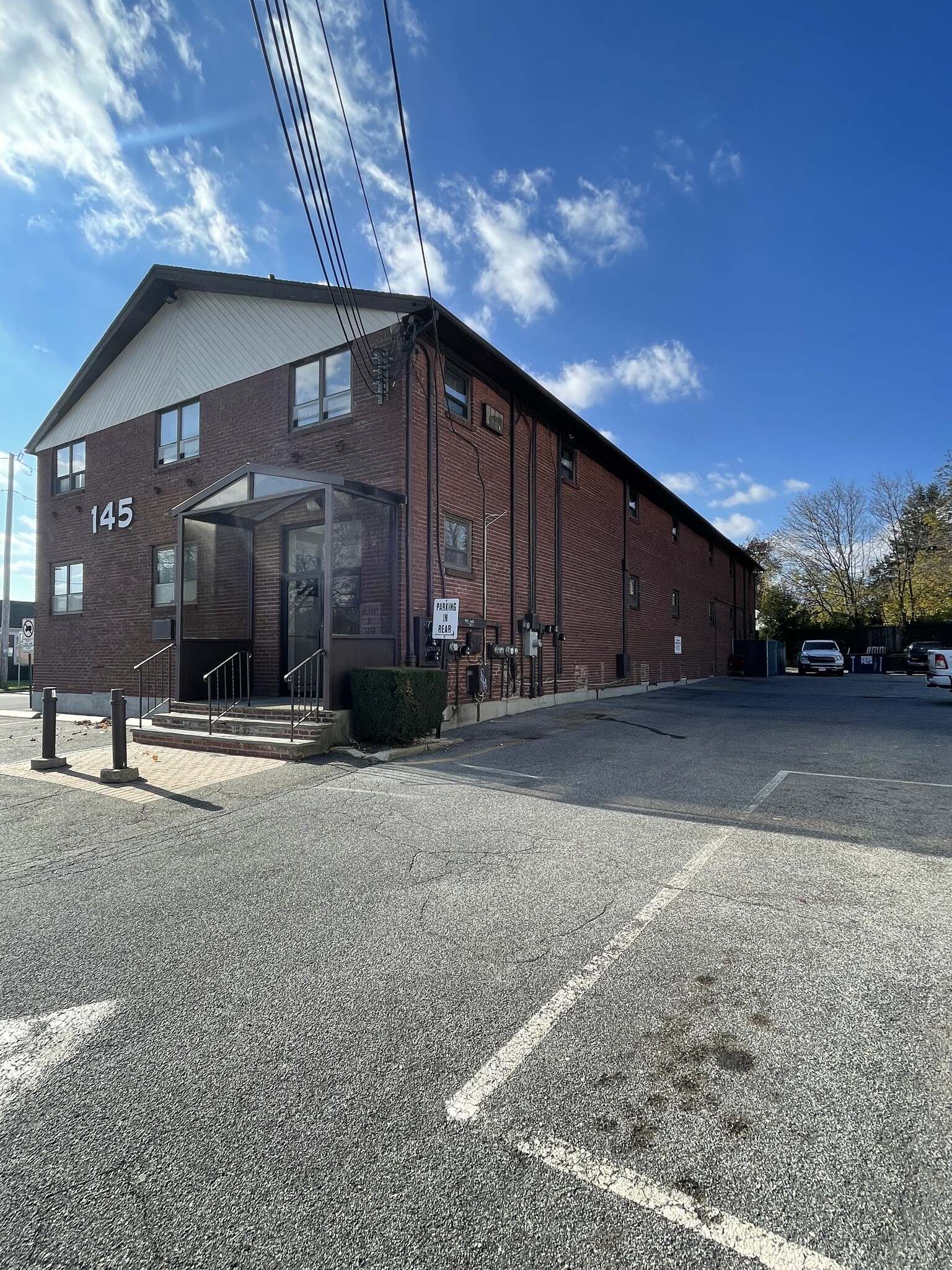 145 Commack Rd, Commack, NY à louer Photo principale– Image 1 sur 9