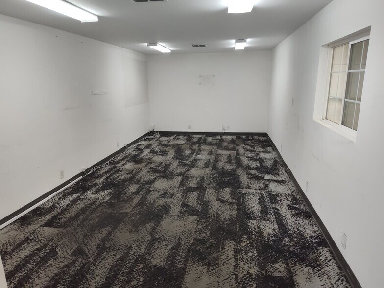 1381 Franquette Ave, Concord, CA à louer - Photo de l’immeuble – Image 3 sur 11