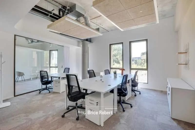 Bureau dans Limonest à louer Photo de l’immeuble– Image 1 sur 1