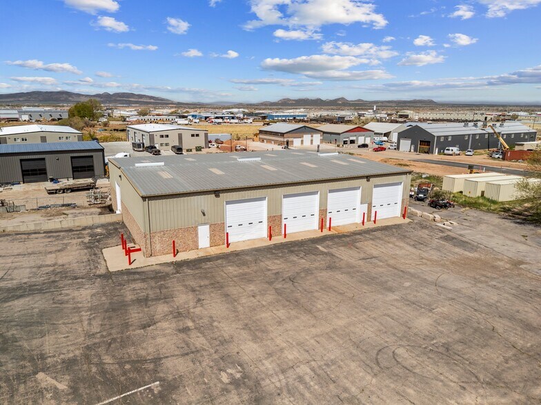 1342 W Industrial Rd, Cedar City, UT à louer - Photo de l’immeuble – Image 1 sur 25