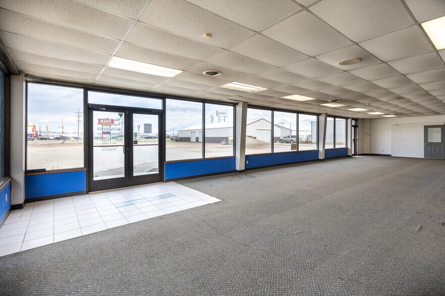 1417 39th Ave SE, Mandan, ND à vendre - Photo de l’immeuble – Image 2 sur 10