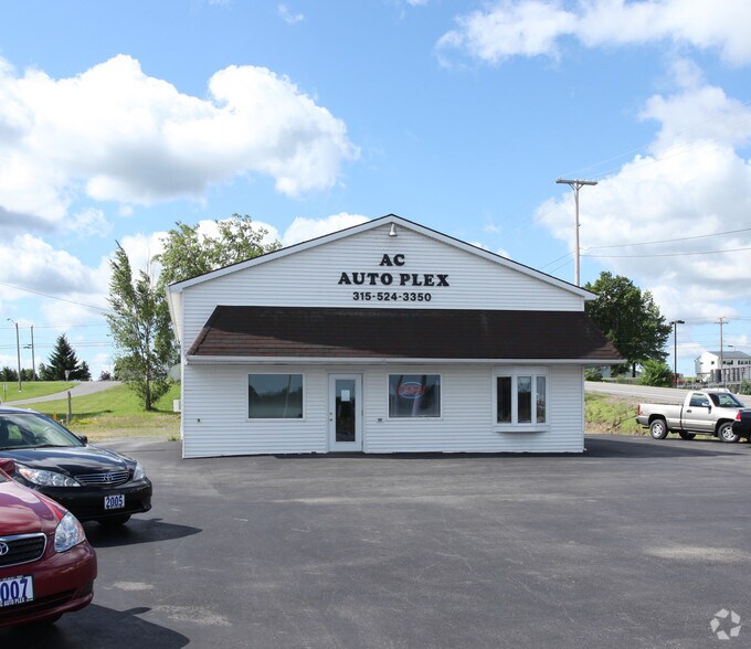 6260 Lincoln Rd, Ontario, NY à vendre - Photo principale – Image 1 sur 9