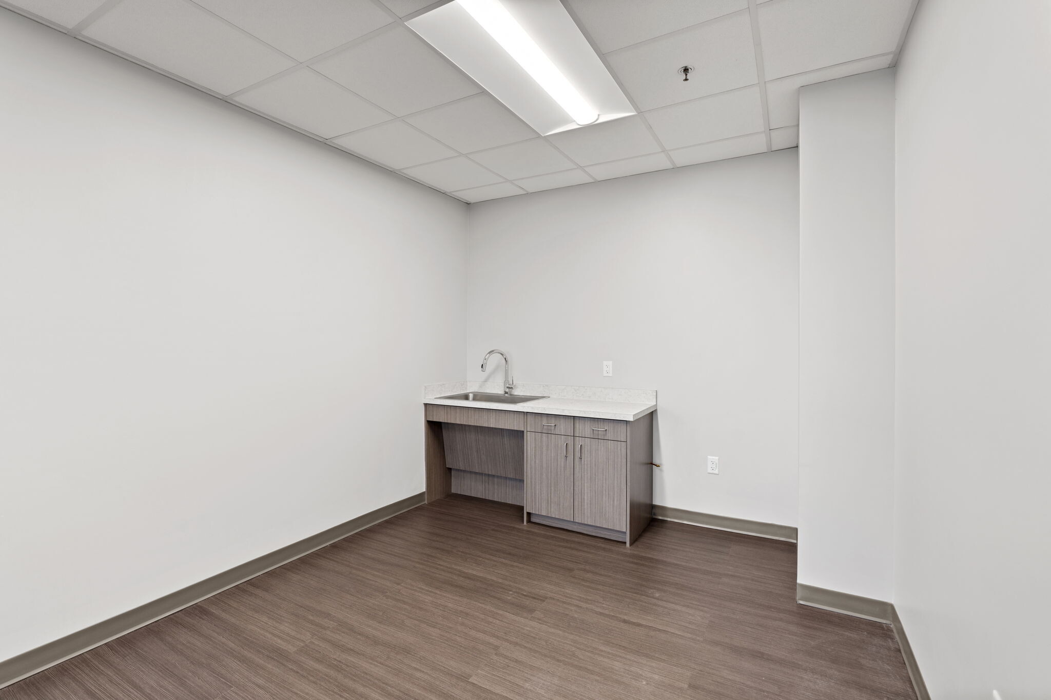 1231 Greenway Dr, Irving, TX à louer Photo intérieure– Image 1 sur 7