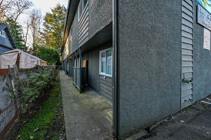 619 1st Ave S, Kent, WA à vendre - Photo de l’immeuble – Image 3 sur 12