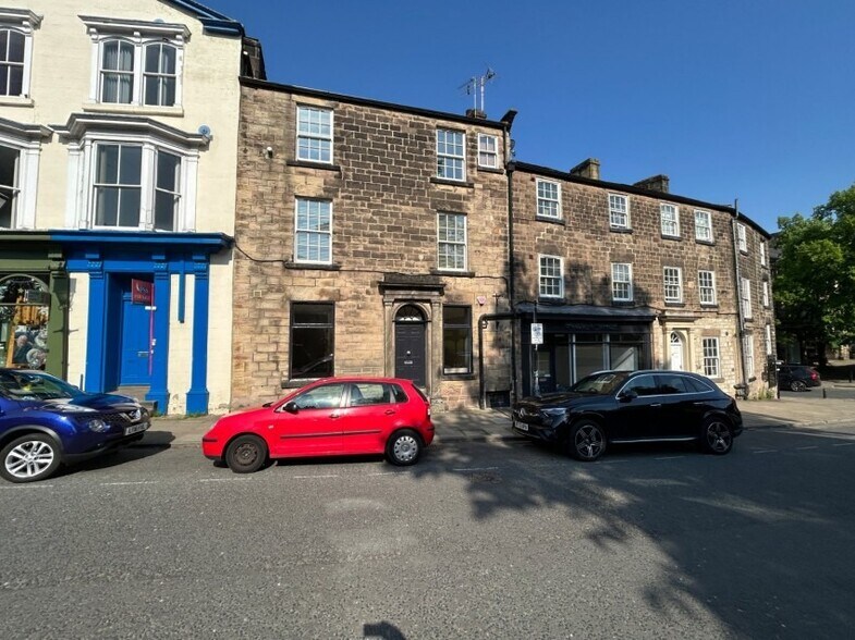 35-37 Swan Rd, Harrogate à louer - Photo de l’immeuble – Image 2 sur 4